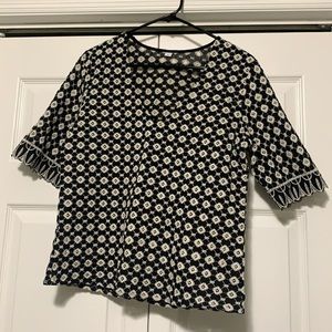 Unbranded women’s small black and white V-neck eyelet top floral summer blouse
